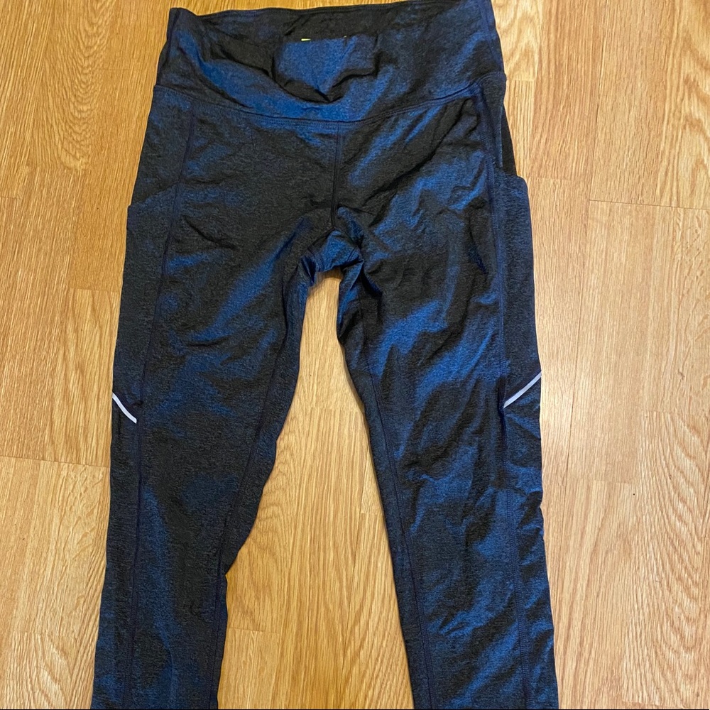 Heather grey leggings with pockets